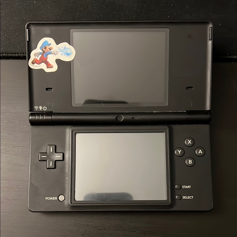 Black DSi